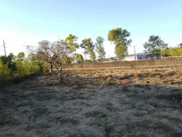 Propriedade Urbana (Terreno), Marracuene Sede - Maputo Província
