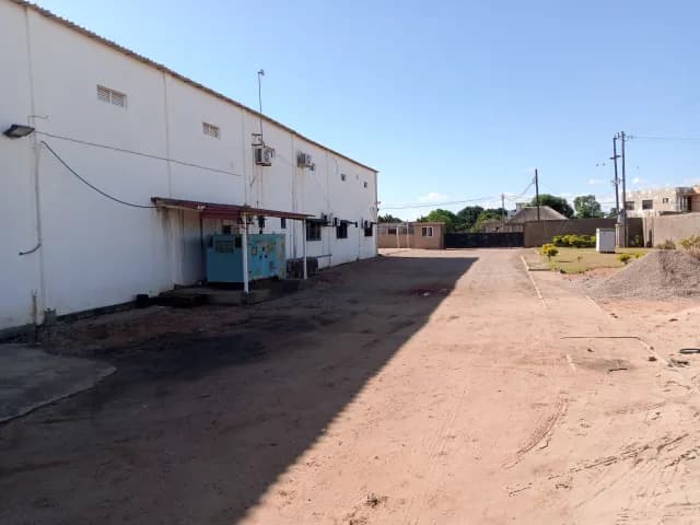 Armazém Industrial, N4 perto do Novare - Maputo Província