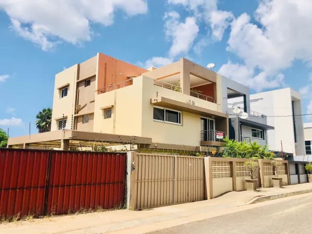 Moradia T4, Triunfo - Maputo Cidade