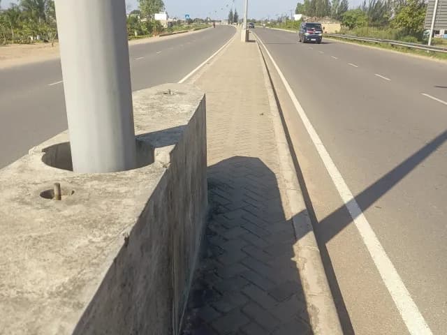 Propriedade Urbana (Terreno), Matola Gare - Maputo Província