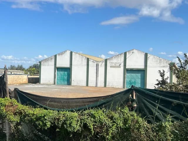 Armazém Industrial, N4 perto do Novare - Maputo Província
